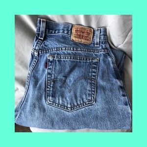 Vintage Levi’s 550 relaxed and tapered jeans